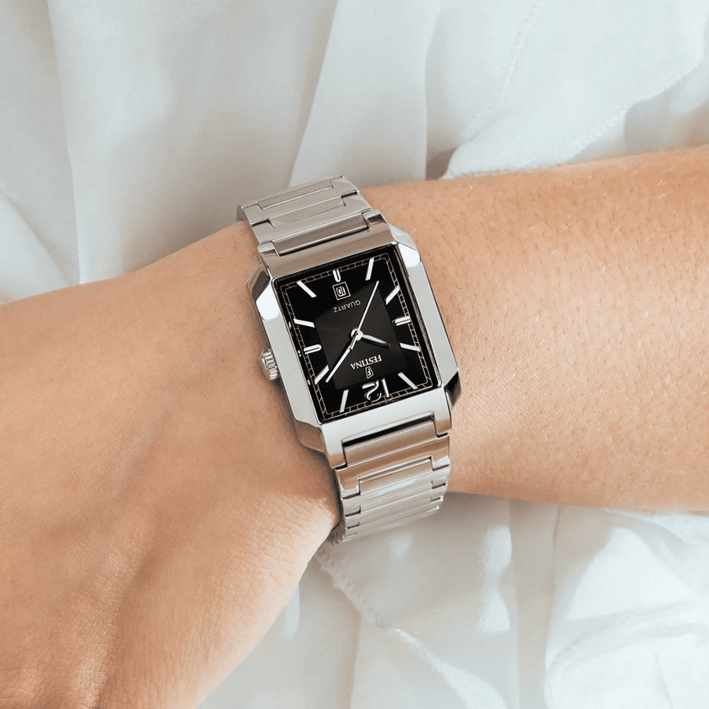 On the Square Quarz Uhr On the Square Quarz Uhr