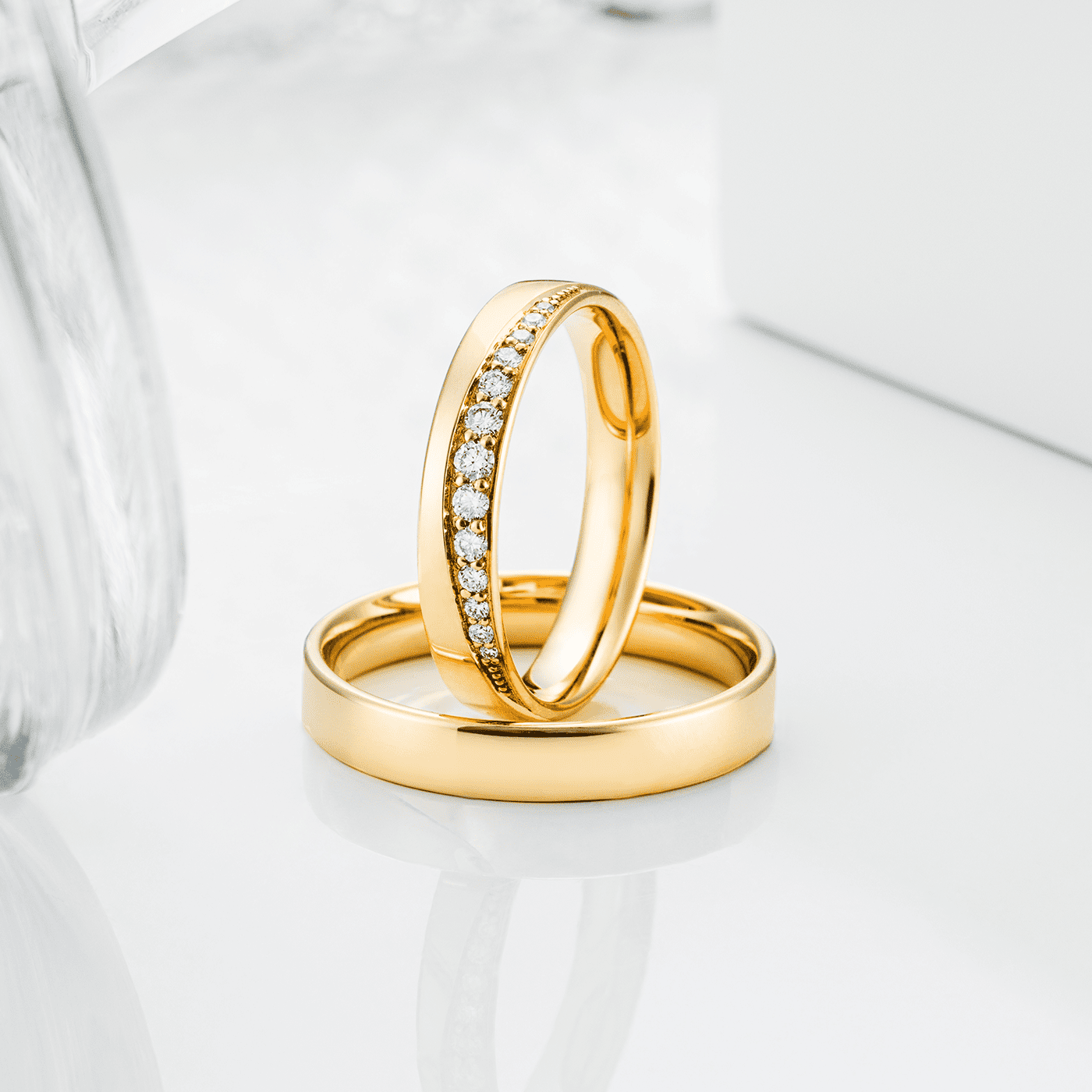 Trauring zus. ca. 0,17 ct. 585er Gelbgold Panama